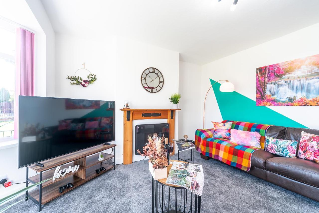 Aseda 4 Bedroom Private Parking, Game Zone -Pool Table, Garden Home Kingston upon Hull Dış mekan fotoğraf