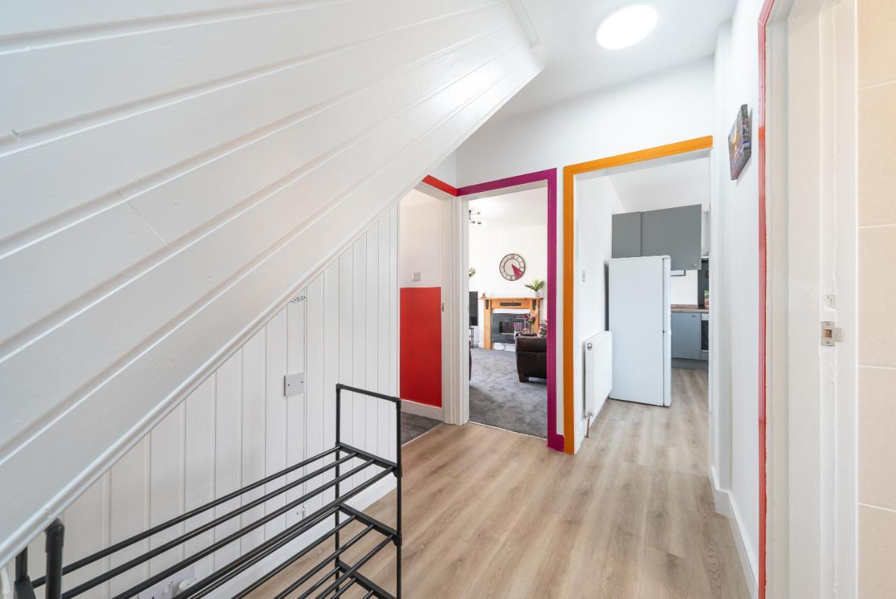 Aseda 4 Bedroom Private Parking, Game Zone -Pool Table, Garden Home Kingston upon Hull Dış mekan fotoğraf