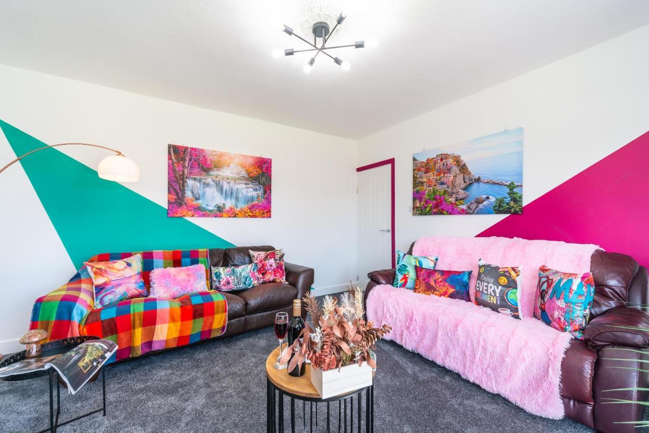 Aseda 4 Bedroom Private Parking, Game Zone -Pool Table, Garden Home Kingston upon Hull Dış mekan fotoğraf