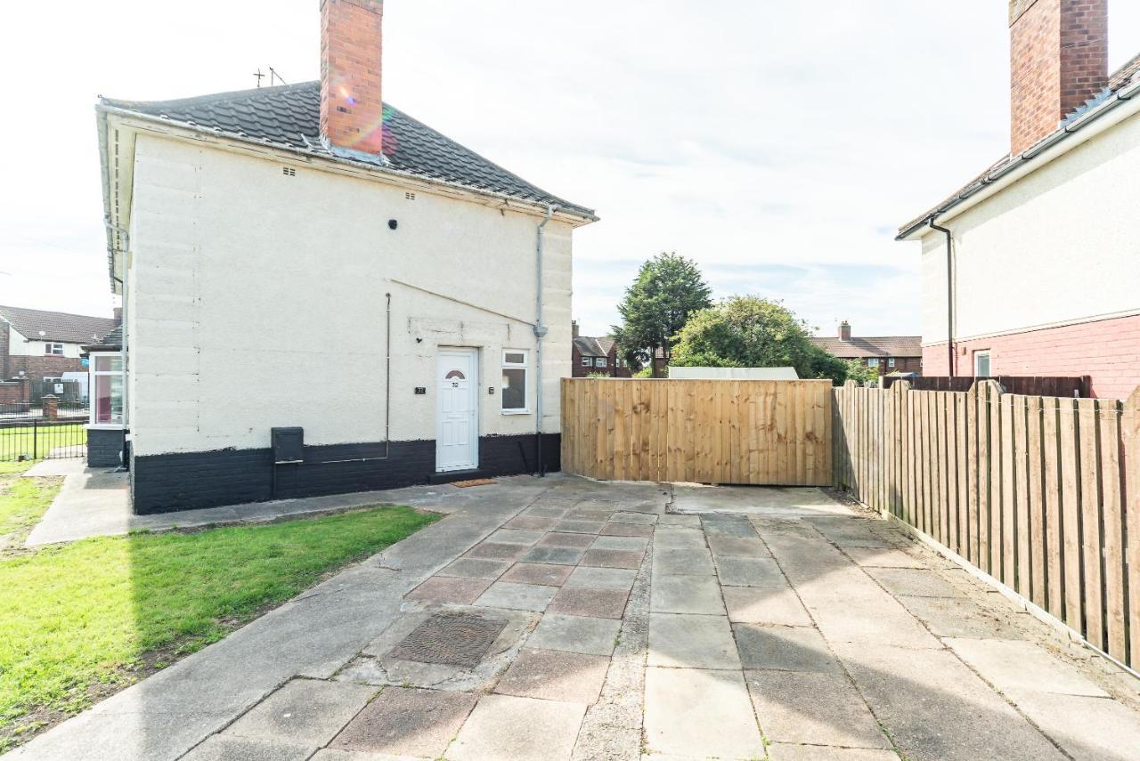 Aseda 4 Bedroom Private Parking, Game Zone -Pool Table, Garden Home Kingston upon Hull Dış mekan fotoğraf